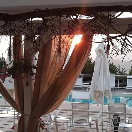 Contessina Apartmanhotel Cossignano