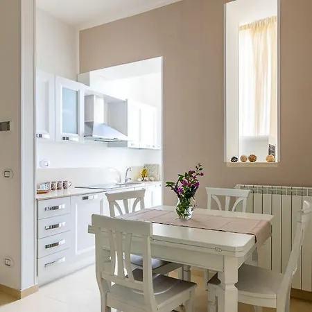 Apartmanhotel Contessina 4*