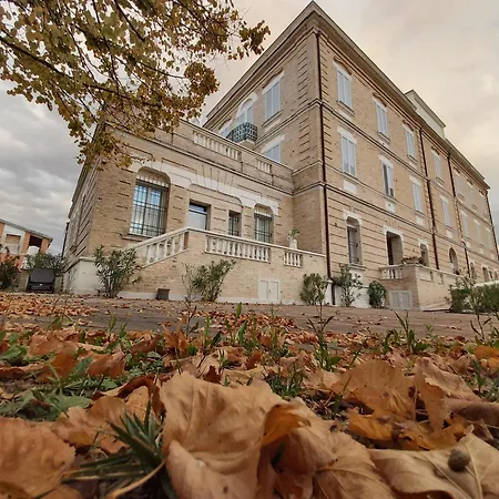 Aparthotel Contessina Cossignano