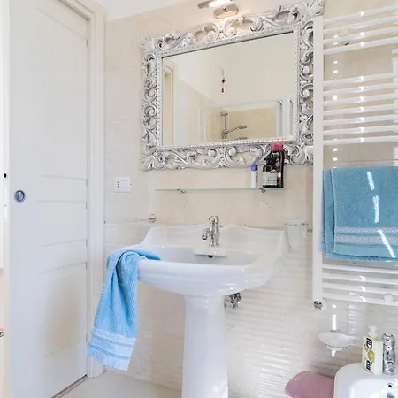 Contessina Apartmanhotel 4*