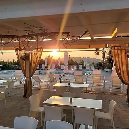 伯爵夫人别墅 公寓式酒店 4*