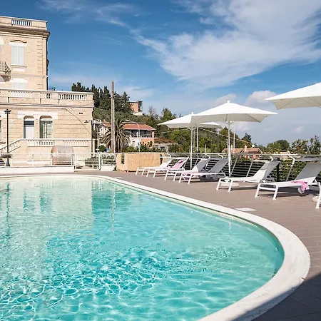 Contessina 4* Cossignano